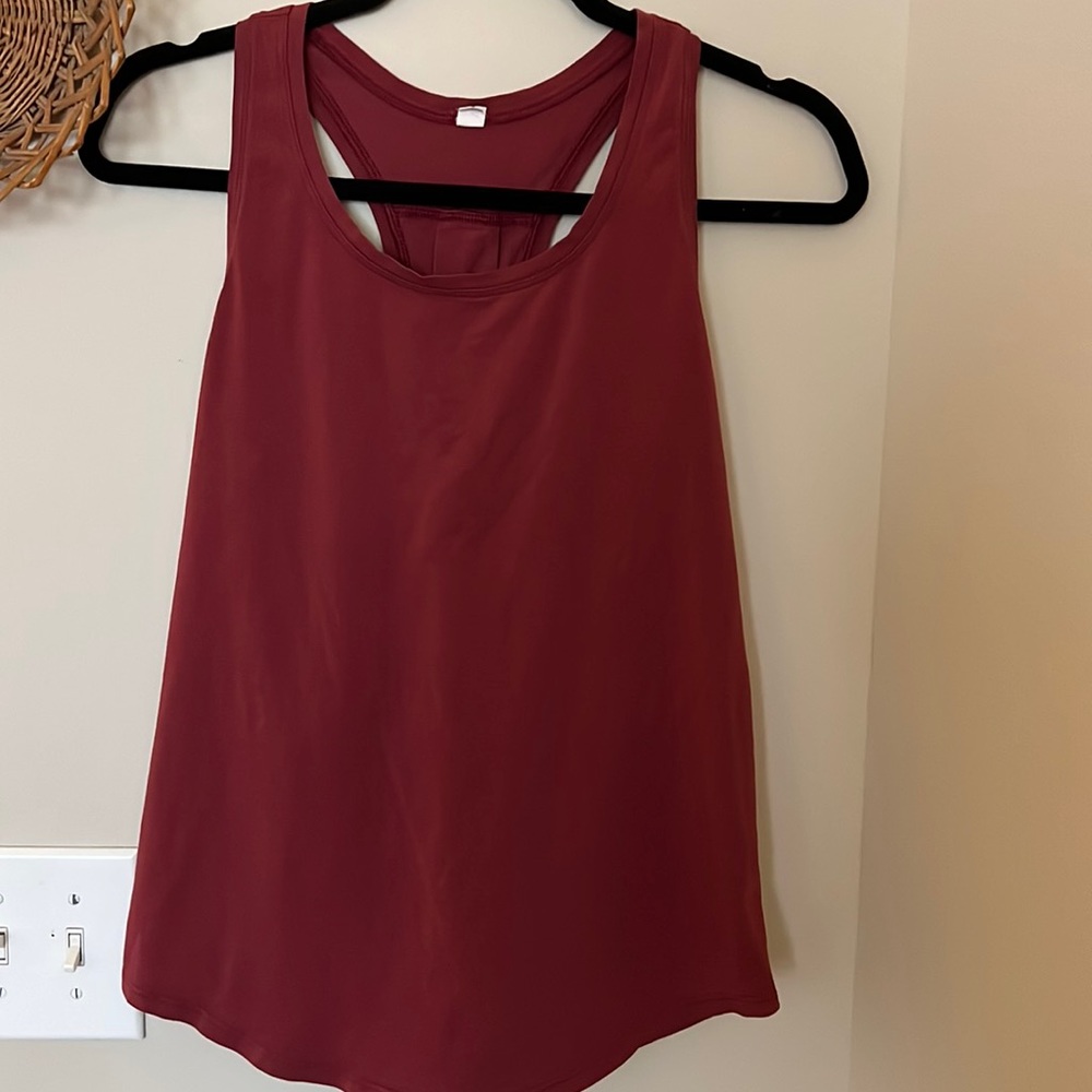 Lululemon tank